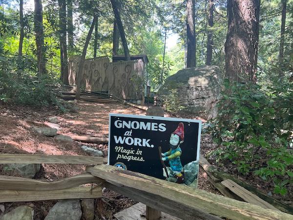 I love that they are keeping the gnomes alive in spirit!