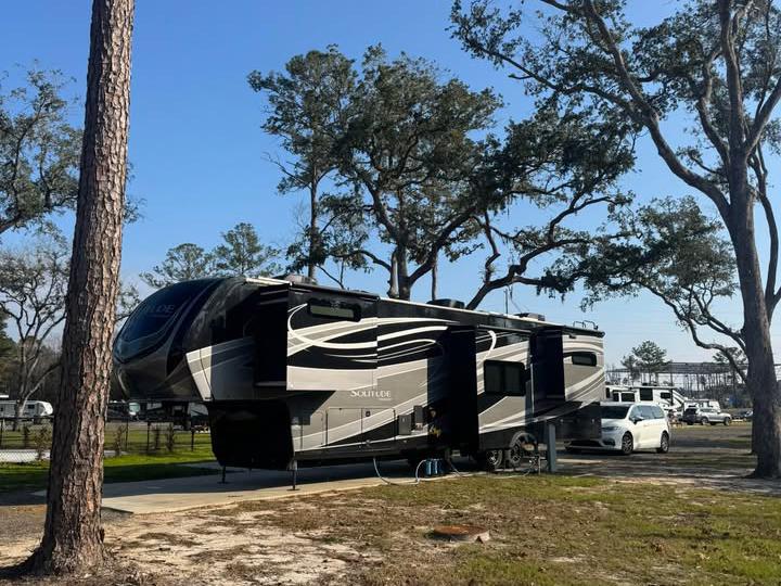 image from Darien Georgia: A Perfect Big Rig Stop