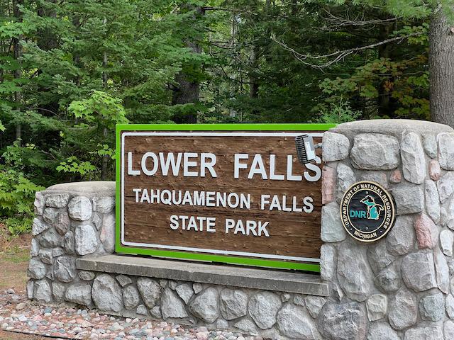 image from The lower falls of Tahquamenon State Park